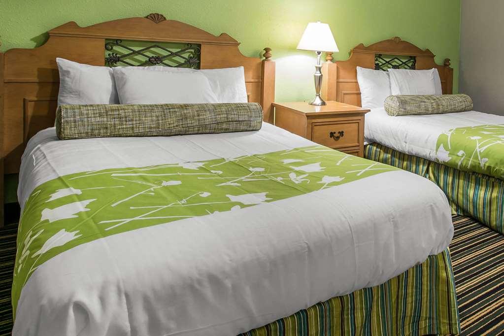 Rodeway Inn & Suites Winter Haven Chain Of Lakes Rom bilde