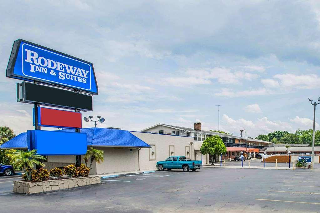 Rodeway Inn & Suites Winter Haven Chain Of Lakes Eksteriør bilde