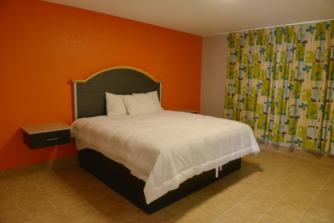Rodeway Inn & Suites Winter Haven Chain Of Lakes Eksteriør bilde